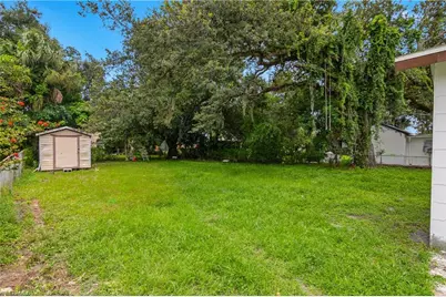 337 Balboa Ave, Fort Myers, FL 33905 - Photo 3