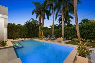 376 1st Ave N, Naples, FL 34102 - Photo 7