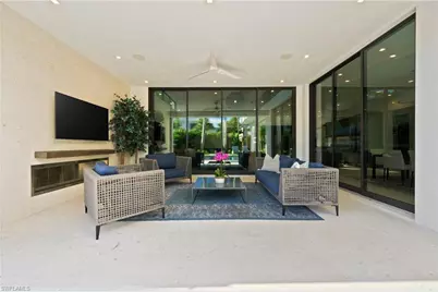 376 1st Ave N, Naples, FL 34102 - Photo 13