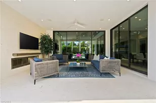 376 1st Ave N, Naples, FL 34102 - Photo 13