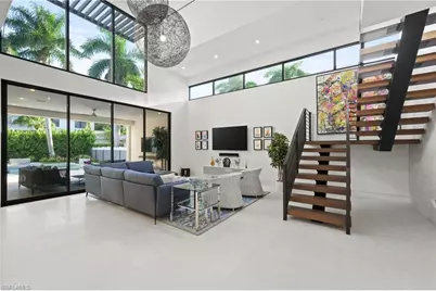 376 1st Ave N, Naples, FL 34102 - Photo 17