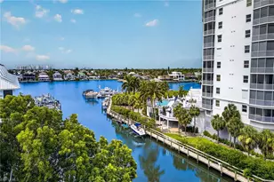 410 Flagship Dr, Naples, FL 34108 - Photo 43