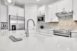 3049 Walnut Grove Ln, Alva, FL 33920 - Photo 11