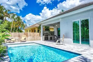 712 108th Ave N, Naples, FL 34108 - Photo 1