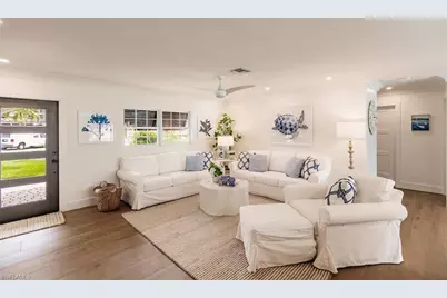 343 Conners Ave, Naples, FL 34108 - Photo 5