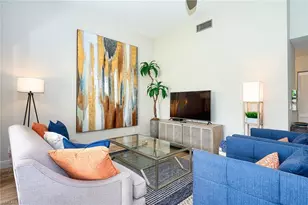 589 Beachwalk Cir, Naples, FL 34108 - Photo 3