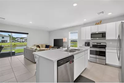 15364 Wildflower Cir, Naples, FL 34119 - Photo 7