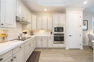 28062 Edenderry Ct, Bonita Springs, FL 34135 - Photo 9