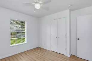 1131 10th Ave NE, Naples, FL 34120 - Photo 13