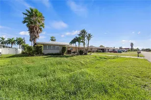 1211 SE 34th St, Cape Coral, FL 33904 - Photo 3