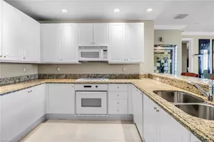 900 5th Ave S, Naples, FL 34102 - Photo 3