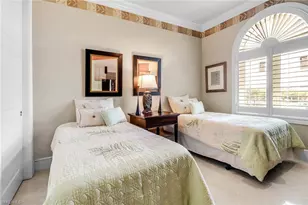 900 5th Ave S, Naples, FL 34102 - Photo 11