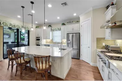 8362 Viale Cir, Naples, FL 34114 - Photo 3