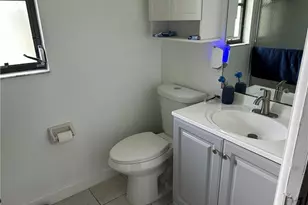3805/3807 SE 15th Pl, Cape Coral, FL 33904 - Photo 11