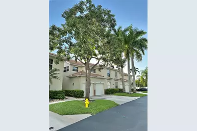 354 Dover Pl #202, Naples, FL 34104 - Photo 1