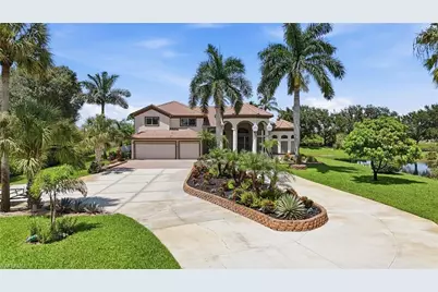 3885 52nd Ave NE, Naples, FL 34120 - Photo 3
