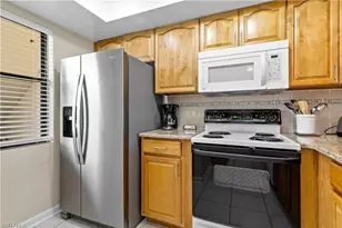 8445 Charter Club Cir, Fort Myers, FL 33919 - Photo 3