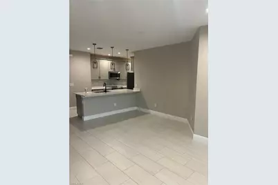 7553 Carnegie Way, Naples, FL 34119 - Photo 5