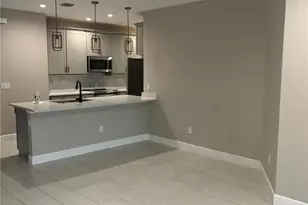 7553 Carnegie Way, Naples, FL 34119 - Photo 5
