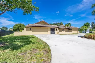 4651 West Blvd, Naples, FL 34103 - Photo 1