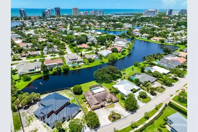4651 West Blvd, Naples, FL 34103 - Photo 9