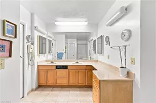 4651 West Blvd, Naples, FL 34103 - Photo 29