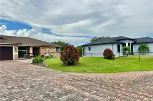 2744 39th Ave NE, Naples, FL 34120 - Photo 47
