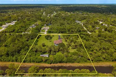 570 22nd St NE, Naples, FL 34120 - Photo 41