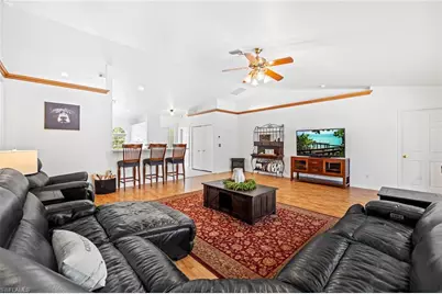 570 22nd St NE, Naples, FL 34120 - Photo 11