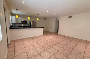 4290 Gulfstream Dr, Naples, FL 34112 - Photo 15