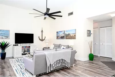586 Beachwalk Cir #O-305, Naples, FL 34108 - Photo 5