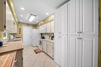 19016 Murcott Dr E, Fort Myers, FL 33967 - Photo 11