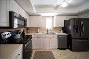 208 Bobolink Way, Naples, FL 34105 - Photo 3
