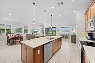 17285 Hadlow Pl, Fort Myers, FL 33967 - Photo 9