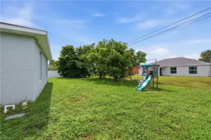 202 SW 11th Terrace, Cape Coral, FL 33991 - Photo 19
