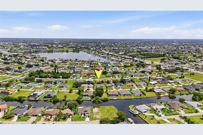 202 SW 11th Ter, Cape Coral, FL 33991 - Photo 29