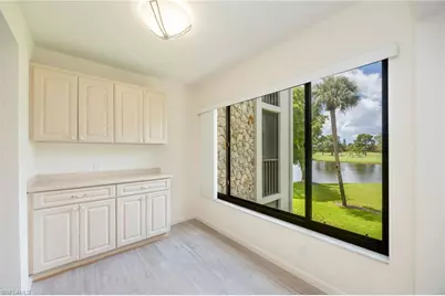 425 Wildwood Ln, Naples, FL 34105 - Photo 9