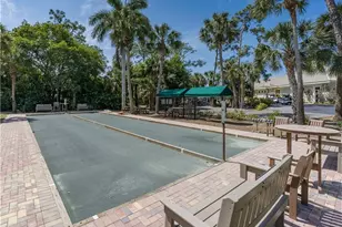 425 Wildwood Ln, Naples, FL 34105 - Photo 35