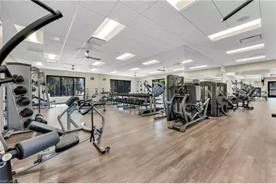 425 Wildwood Ln, Naples, FL 34105 - Photo 33