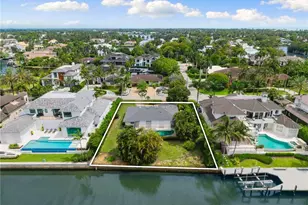 605 21st Ave S, Naples, FL 34102 - Photo 11