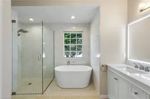 8748 S Lake Cir, Fort Myers, FL 33908 - Photo 23