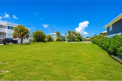 290 Ohio Ave, Fort Myers Beach, FL 33931 - Photo 5