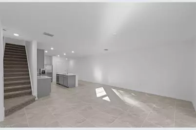 27828 Solis Grande Dr, Bonita Springs, FL 34135 - Photo 13