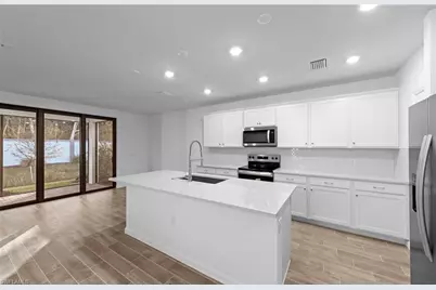 27832 Solis Grande Dr, Bonita Springs, FL 34135 - Photo 9