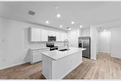 27832 Solis Grande Dr, Bonita Springs, FL 34135 - Photo 11
