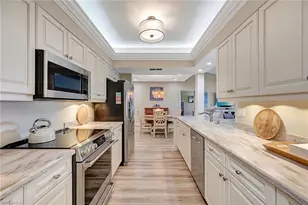 776 Willowbrook Dr, Naples, FL 34108 - Photo 7