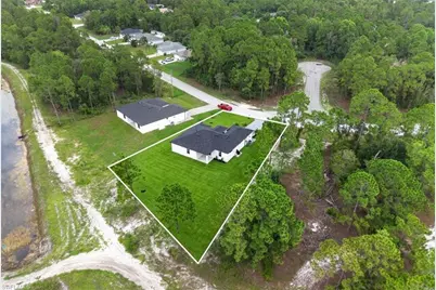 720 Bennington Dr, Lehigh Acres, FL 33974 - Photo 25