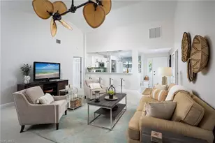508 Courtside Dr, Naples, FL 34105 - Photo 5