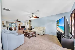 360 16th Ave NW, Naples, FL 34120 - Photo 9