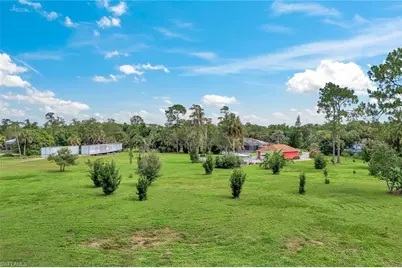 360 16th Ave NW, Naples, FL 34120 - Photo 43